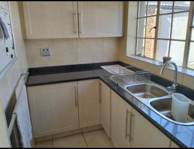 3 BEDROOM HOUSE FOR SALE IN PRIMROSE